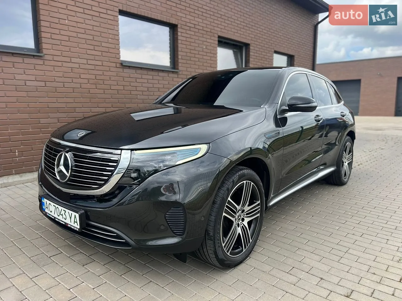 2022 Mercedes-Benz EQC - мініатюра 12