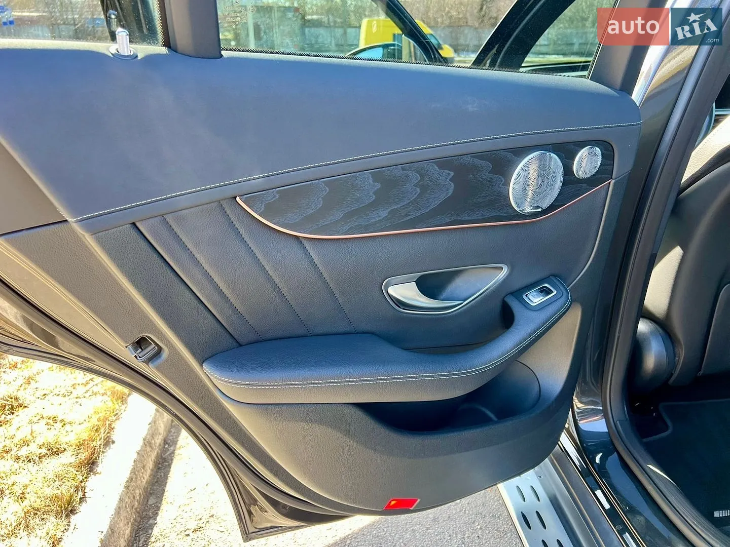 2020 Mercedes-Benz EQC - мініатюра 38