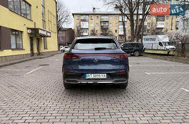 Позашляховик / Кросовер Mercedes-Benz EQE SUV 2024 в 