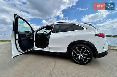Позашляховик / Кросовер Mercedes-Benz EQE SUV 2023 в 