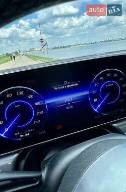 Позашляховик / Кросовер Mercedes-Benz EQE SUV 2023 в 