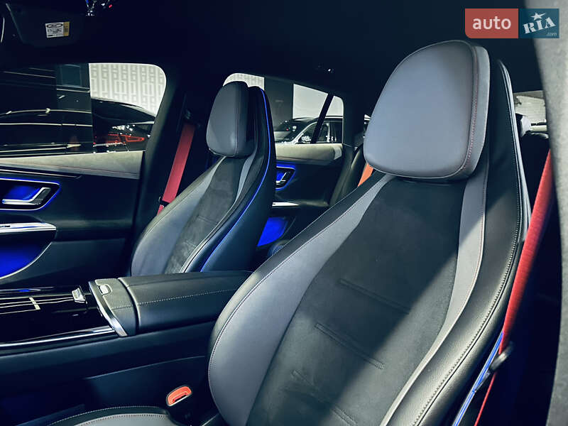 Седан Mercedes-Benz EQE 2022 в Києві