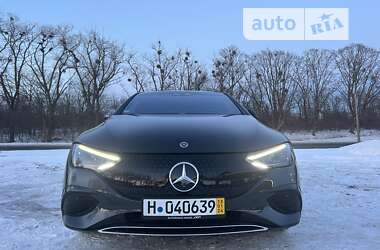 Седан Mercedes-Benz EQE 2022 в Рівному
