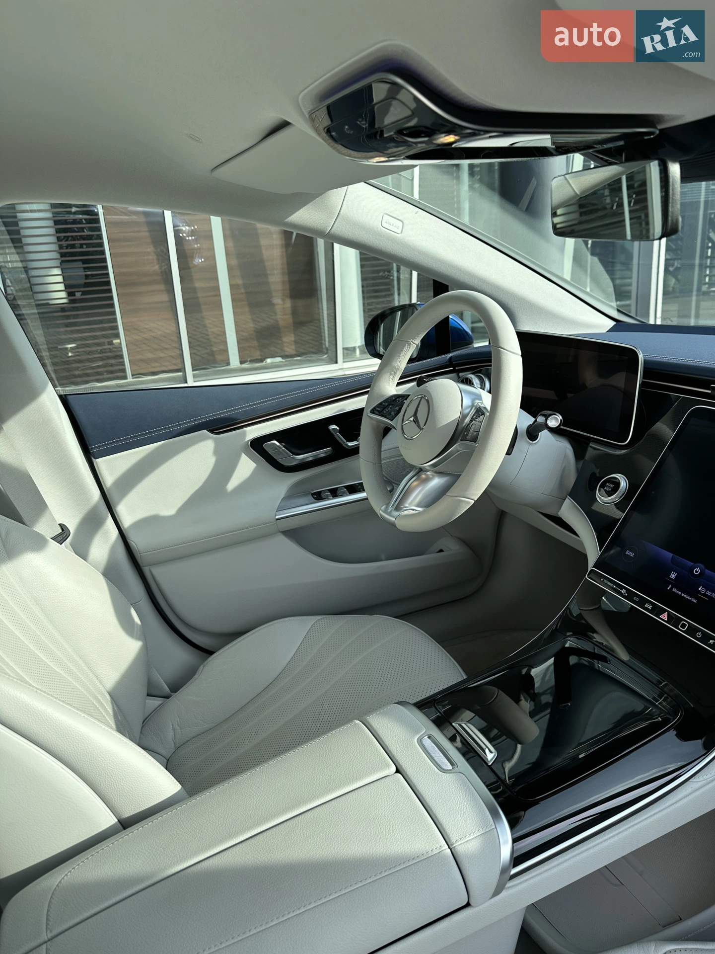 2022 Mercedes-Benz EQE - мініатюра 6
