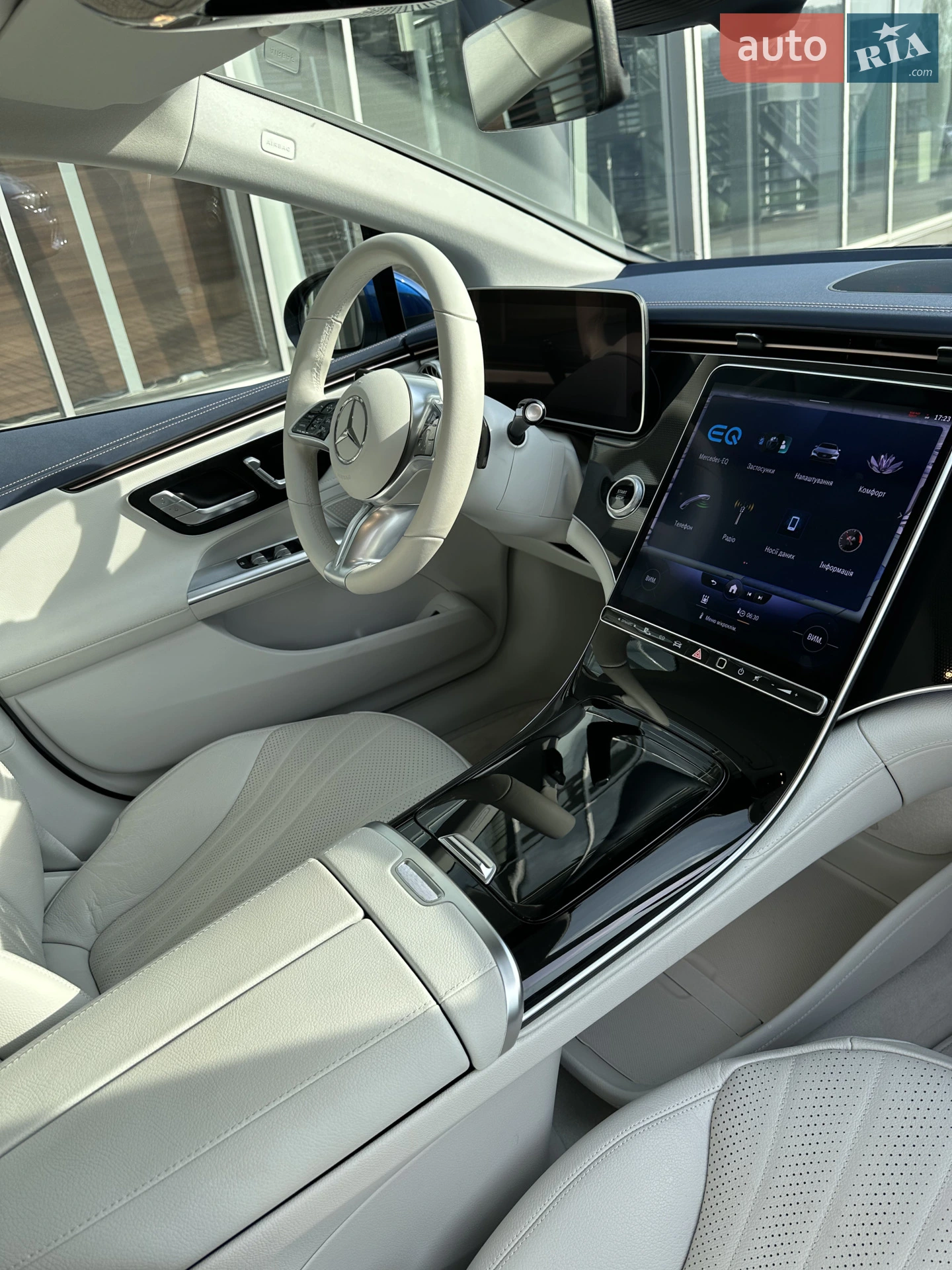 2022 Mercedes-Benz EQE - мініатюра 7