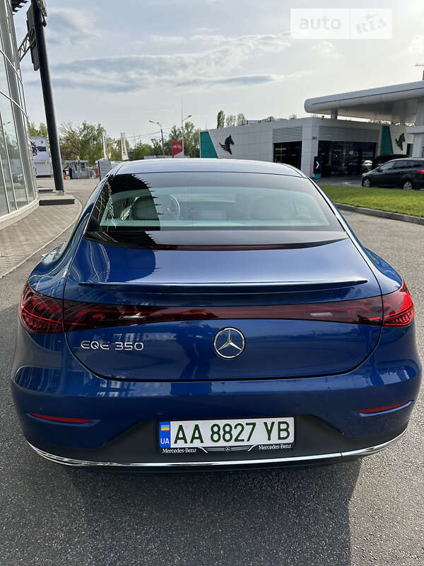 Седан Mercedes-Benz EQE 2022 в Киеве