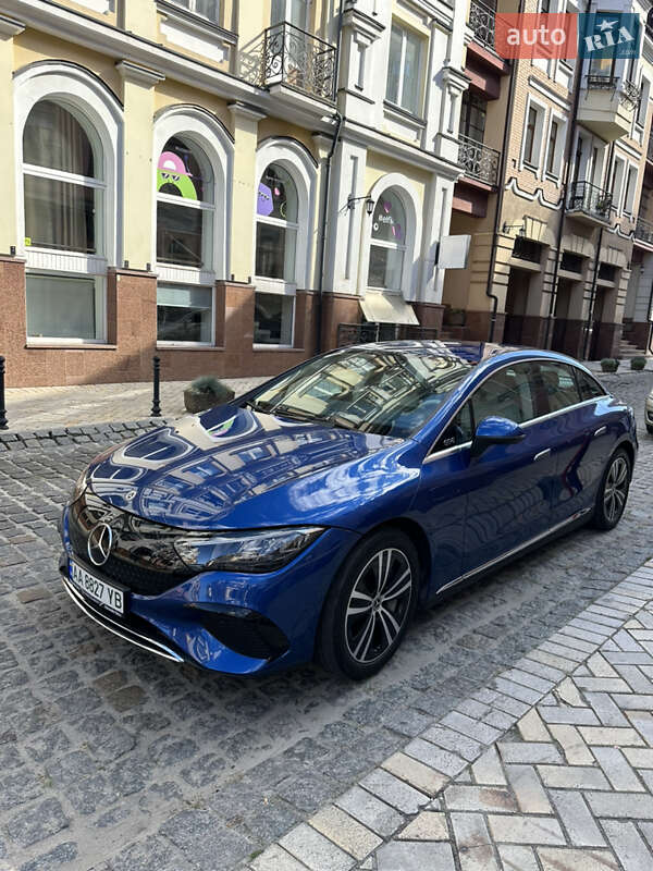 Седан Mercedes-Benz EQE 2022 в Киеве