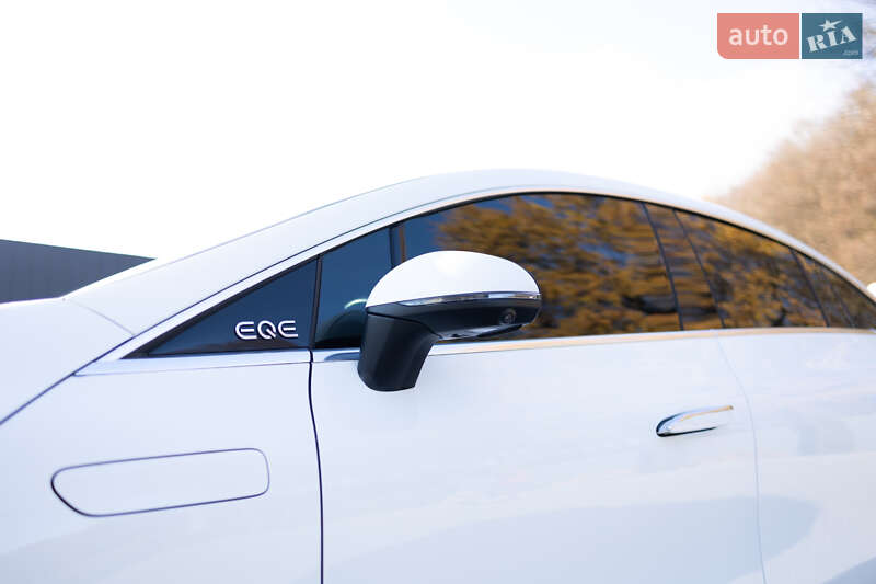 Седан Mercedes-Benz EQE 2022 в Тернополі