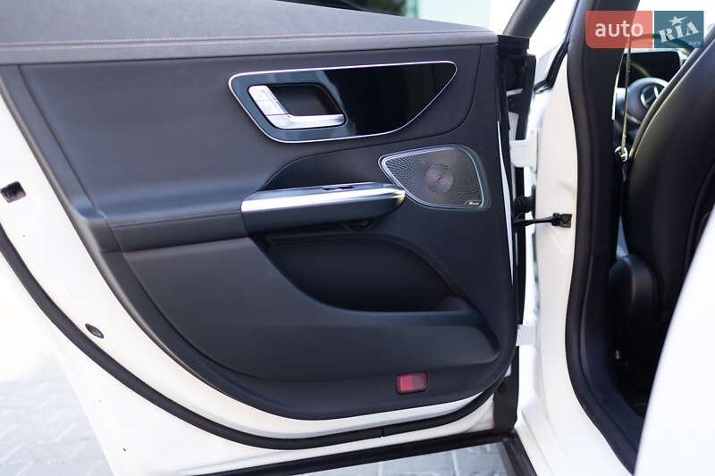 Седан Mercedes-Benz EQE 2022 в Тернополі