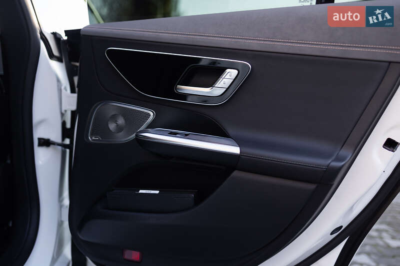 Седан Mercedes-Benz EQE 2022 в Тернополі