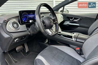 Седан Mercedes-Benz EQE 2022 в 