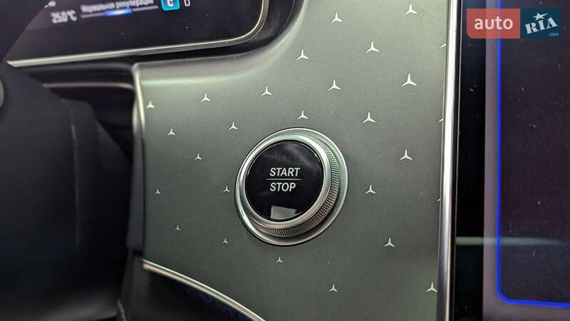 Седан Mercedes-Benz EQE 2022 в Киеве