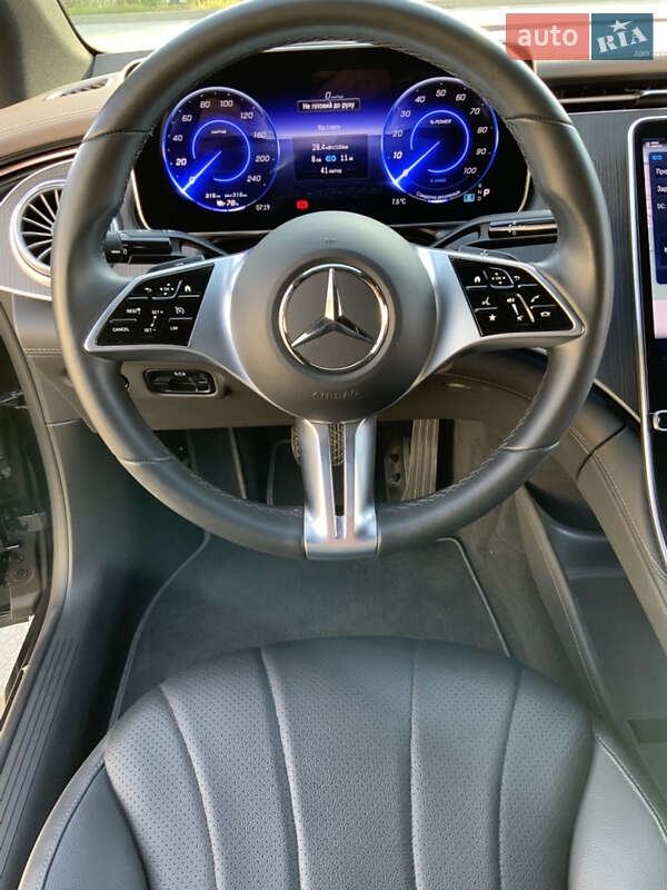 Седан Mercedes-Benz EQE 2022 в Обухове