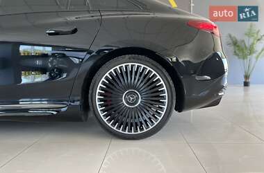 Седан Mercedes-Benz EQE 2023 в 