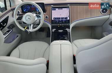 Седан Mercedes-Benz EQE 2023 в 