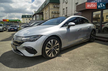 Седан Mercedes-Benz EQE 2023 в 