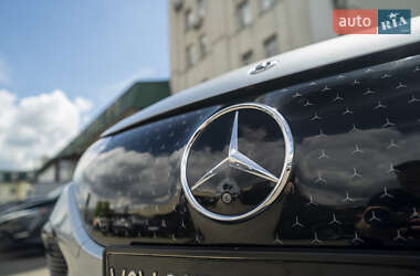 Седан Mercedes-Benz EQE 2023 в 