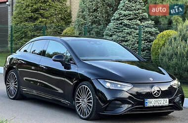 Седан Mercedes-Benz EQE 2023 в 