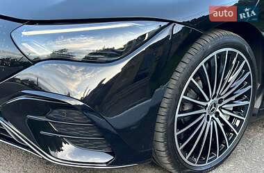 Седан Mercedes-Benz EQE 2023 в 