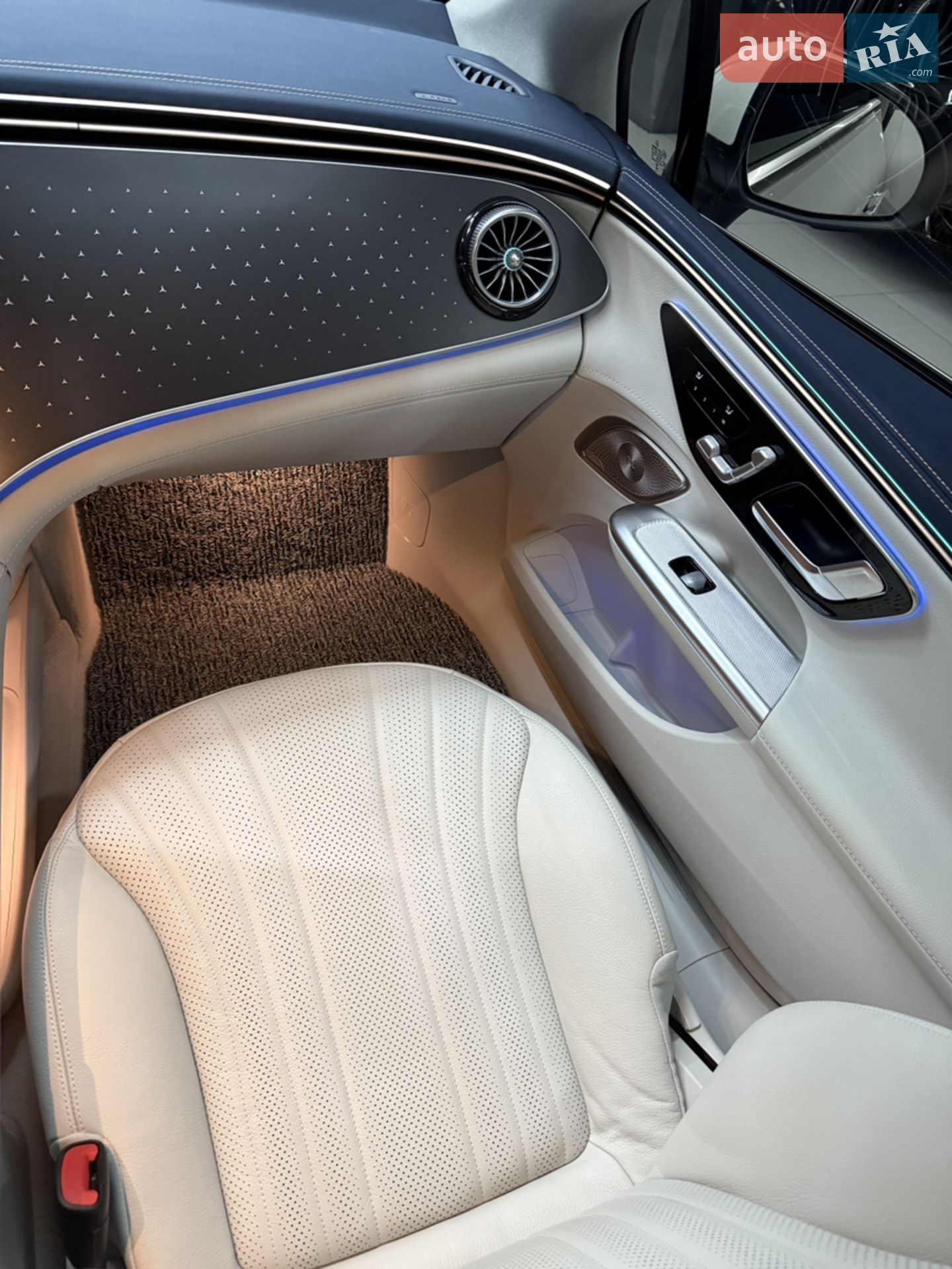 2023 Mercedes-Benz EQE - мініатюра 24