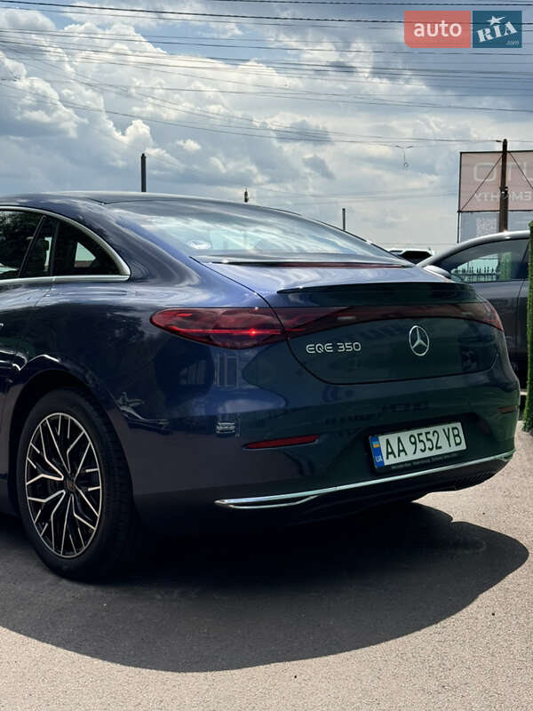 Седан Mercedes-Benz EQE 2023 в Києві