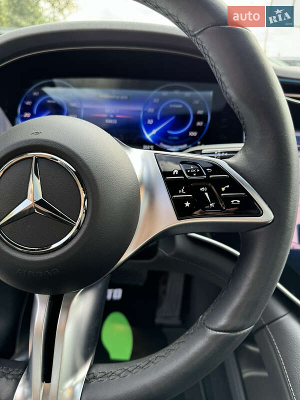 Седан Mercedes-Benz EQE 2023 в Києві