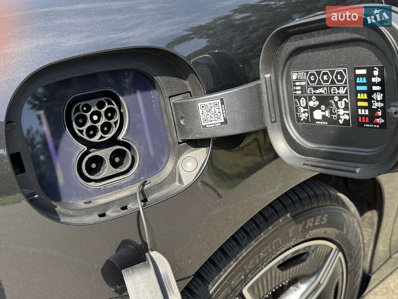 Седан Mercedes-Benz EQE 2023 в Києві