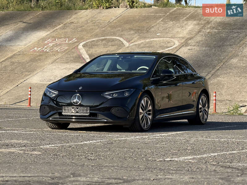 Седан Mercedes-Benz EQE 2022 в Києві