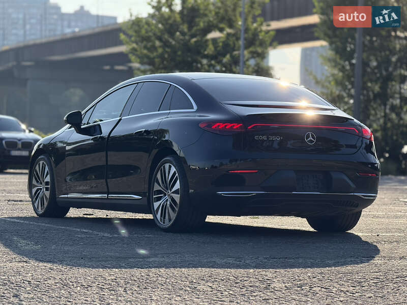 Седан Mercedes-Benz EQE 2022 в Києві