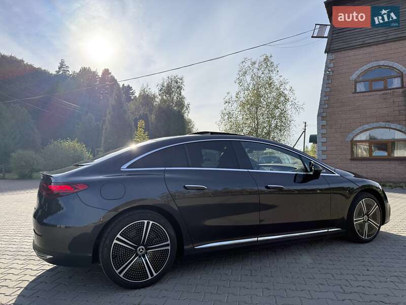 Седан Mercedes-Benz EQE 2022 в Ровно