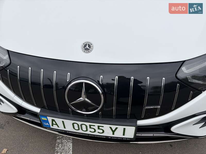 Седан Mercedes-Benz EQE 2022 в Киеве