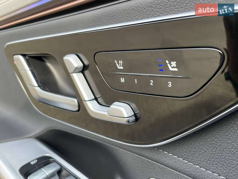 Седан Mercedes-Benz EQE 2022 в Киеве