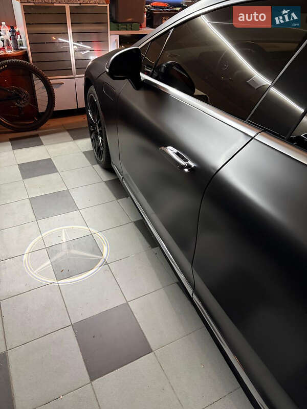 Седан Mercedes-Benz EQE 2023 в Киеве