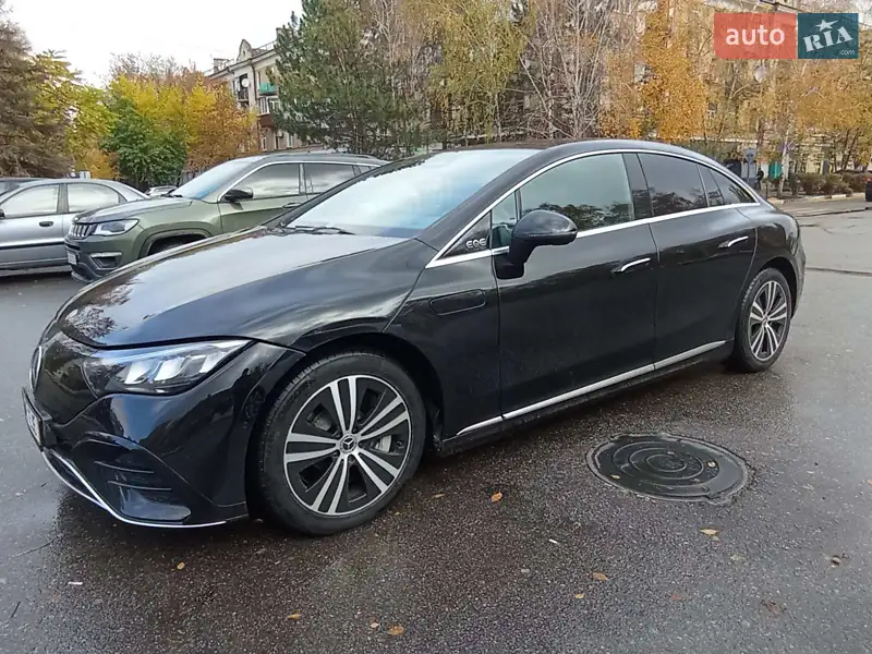 Mercedes-Benz EQE