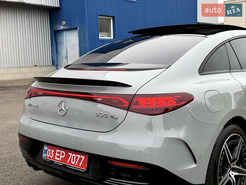 Седан Mercedes-Benz EQE 2022 в Киеве