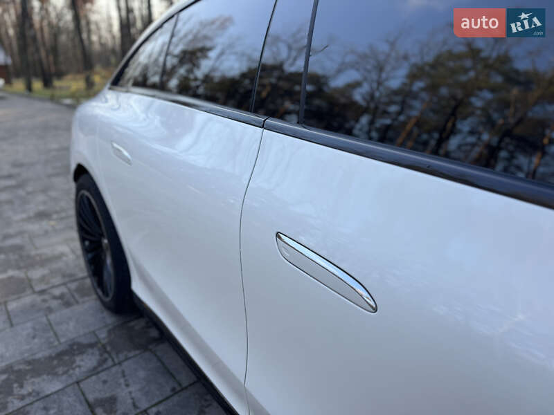 Седан Mercedes-Benz EQE 2023 в Луцьку