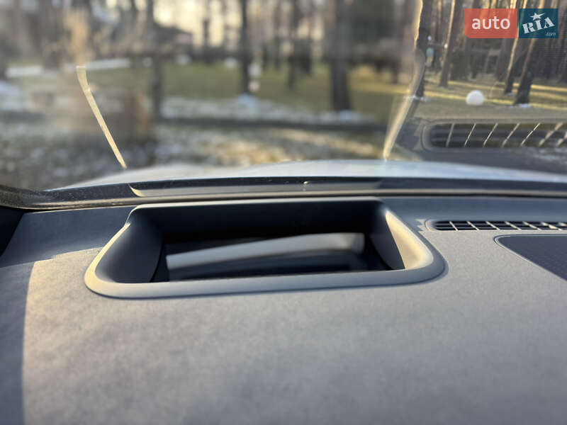 Седан Mercedes-Benz EQE 2023 в Луцьку