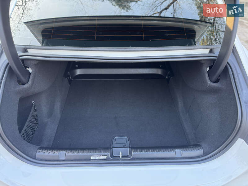 Седан Mercedes-Benz EQE 2023 в Луцьку