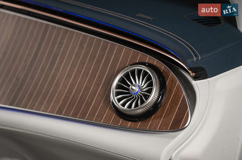 Седан Mercedes-Benz EQE 2023 в Одессе