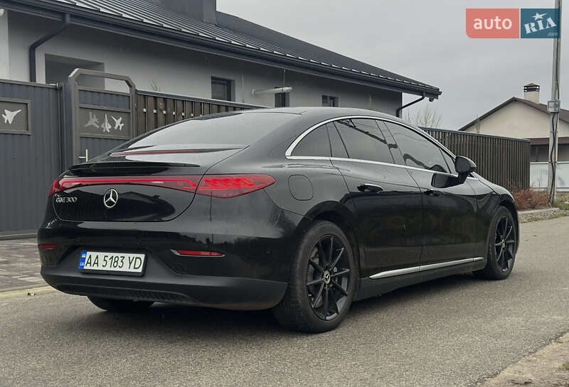 Седан Mercedes-Benz EQE 2023 в Киеве