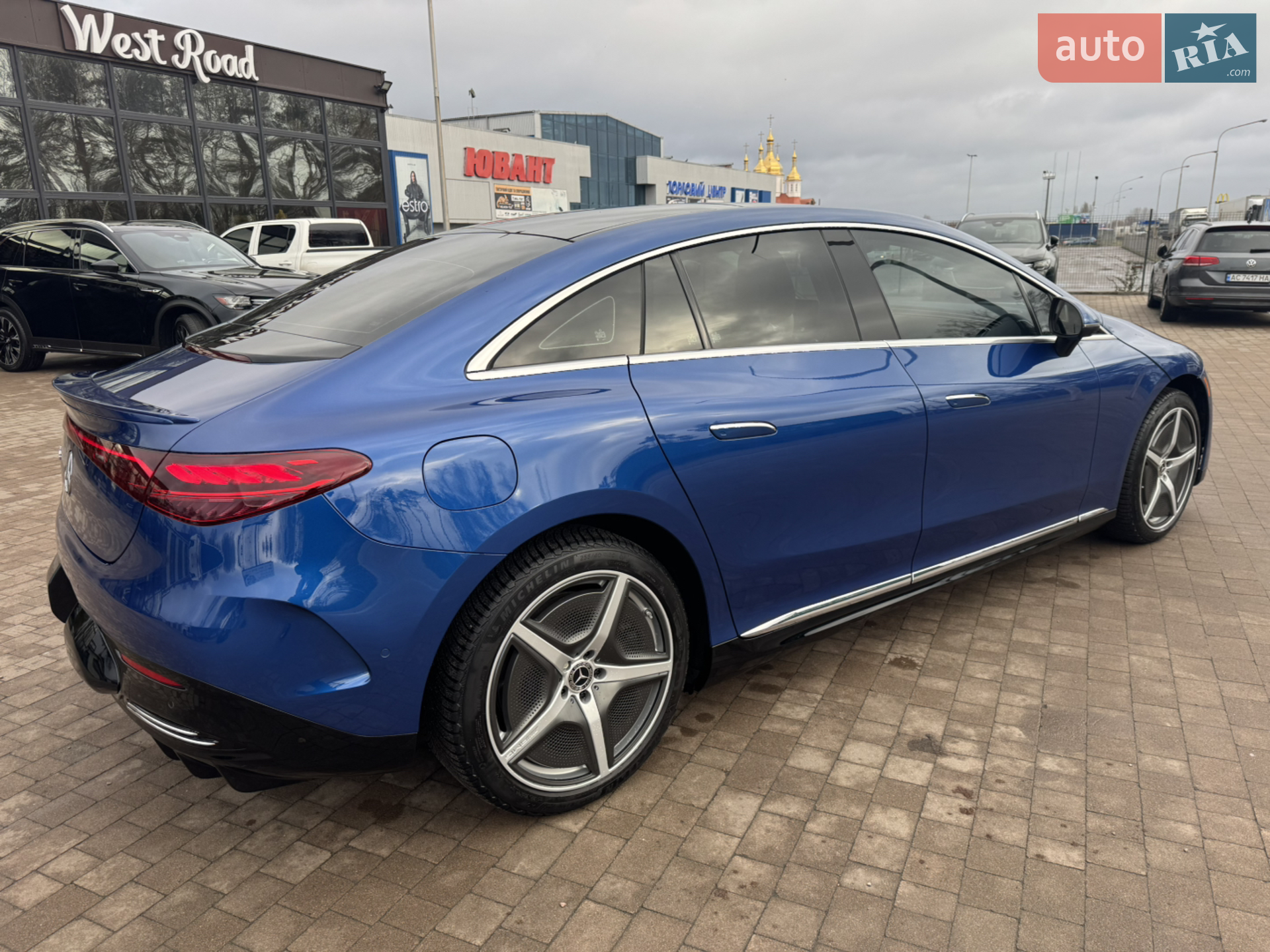 2022 Mercedes-Benz EQE - мініатюра 9