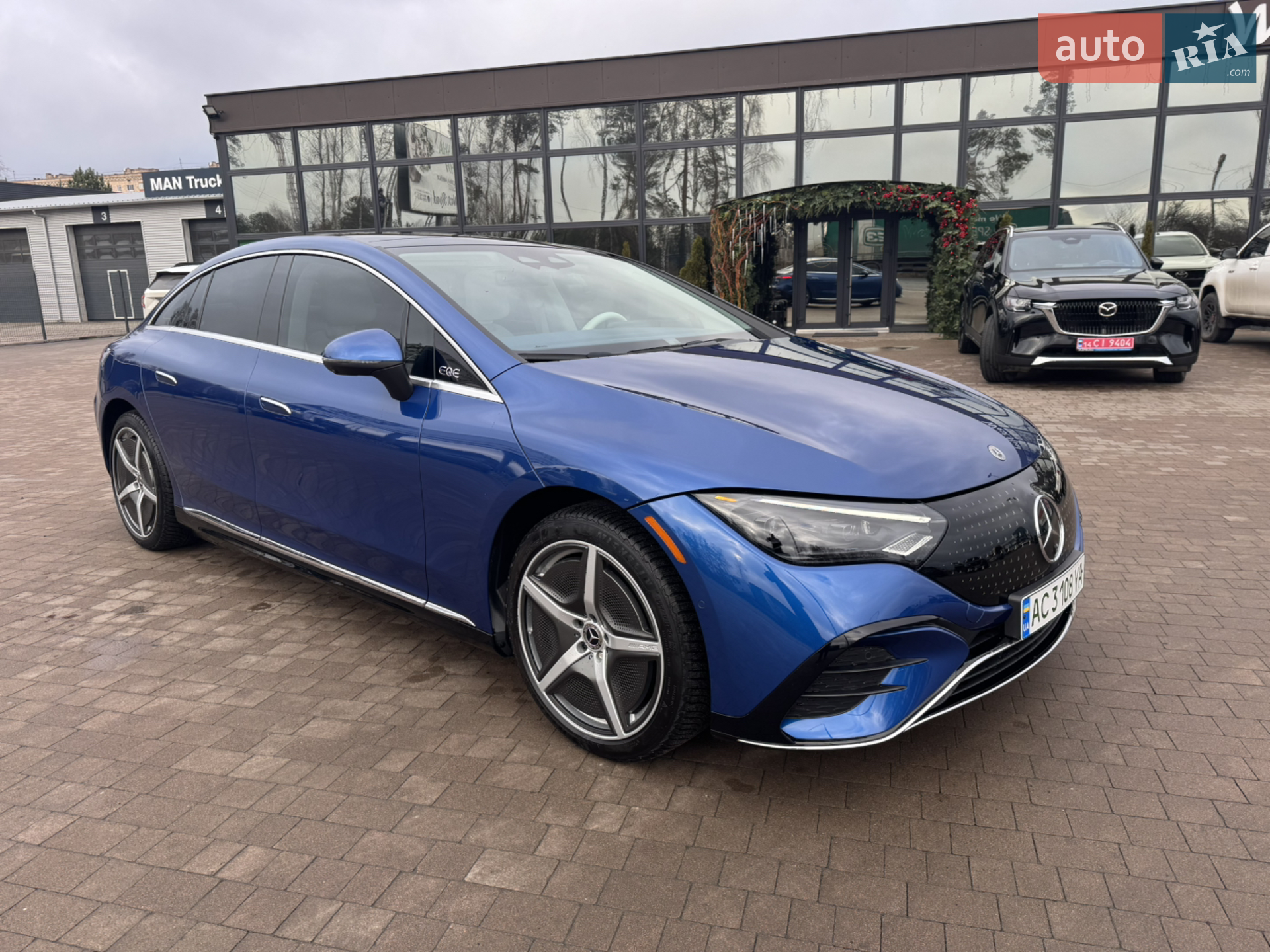 2022 Mercedes-Benz EQE - мініатюра 5