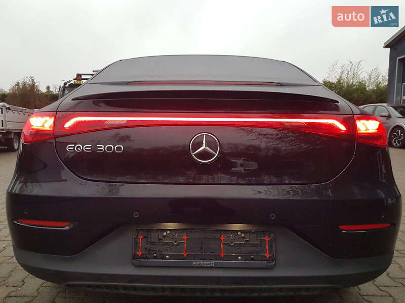 Седан Mercedes-Benz EQE 2023 в Львове