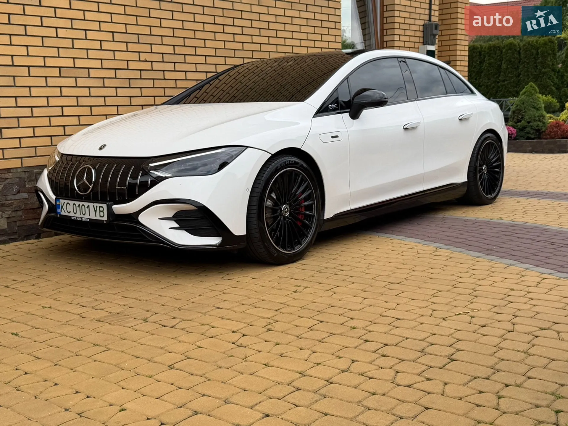 2023 Mercedes-Benz EQE - мініатюра 3