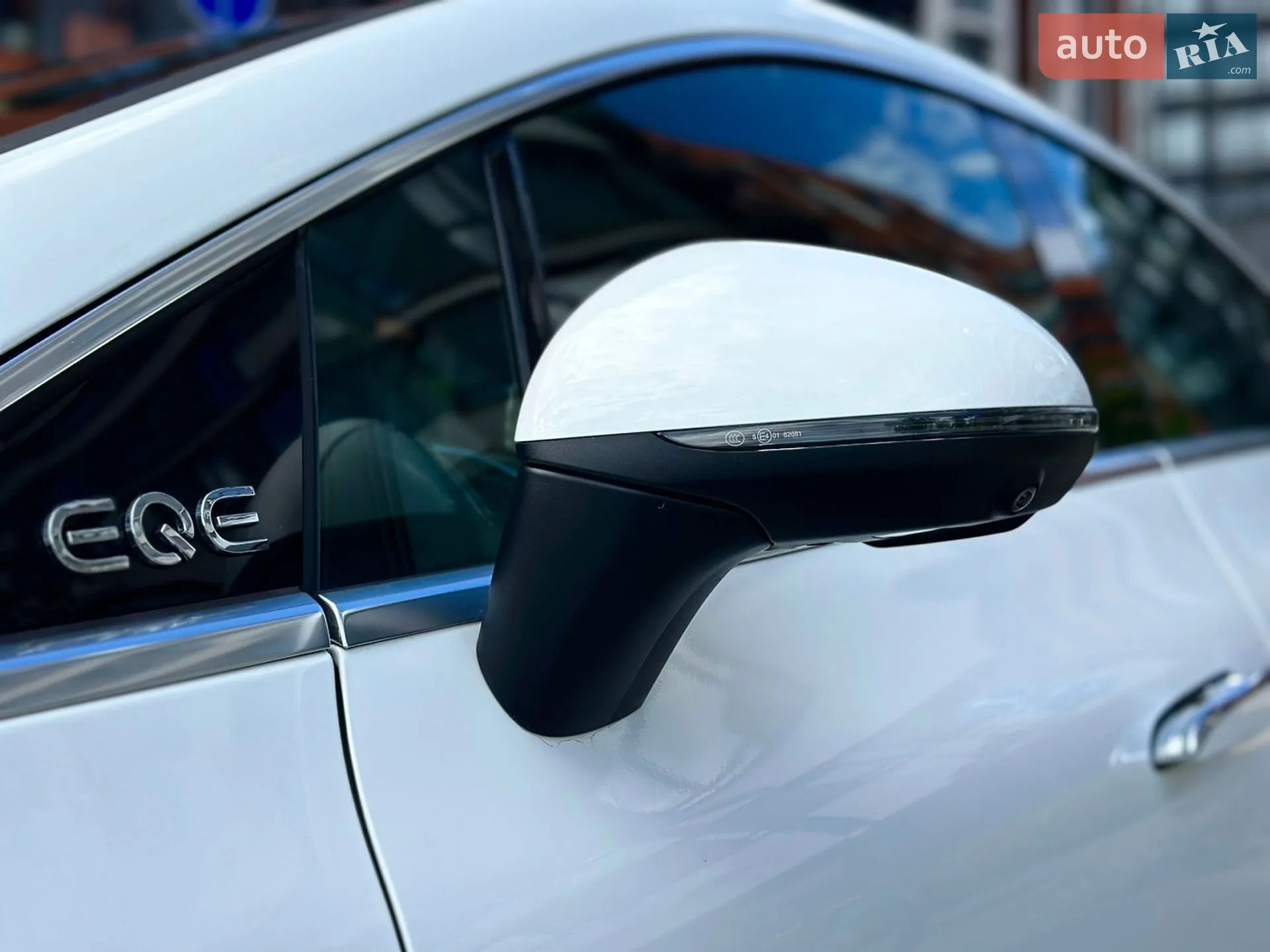 2022 Mercedes-Benz EQE - мініатюра 9