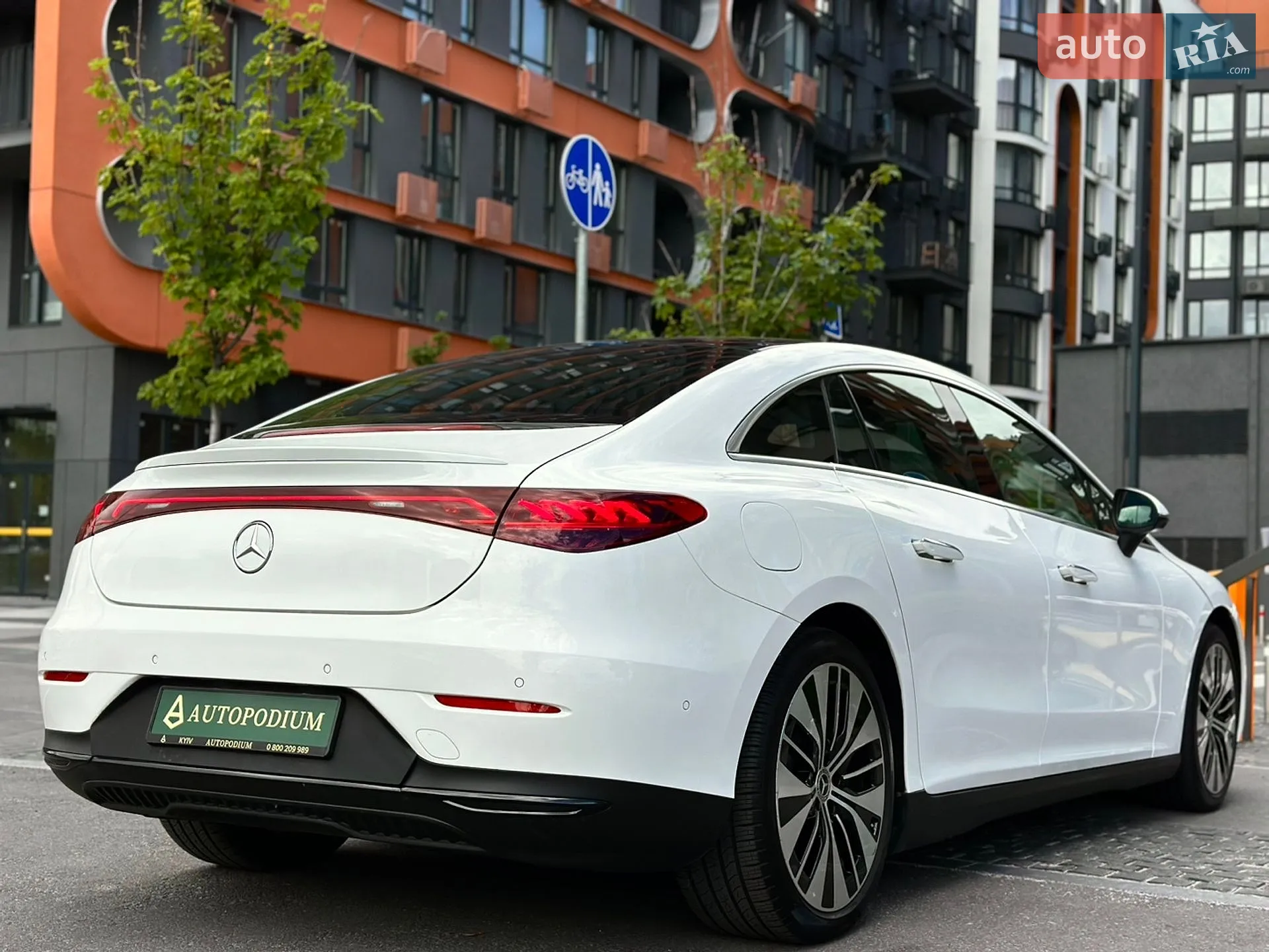 2022 Mercedes-Benz EQE - мініатюра 14