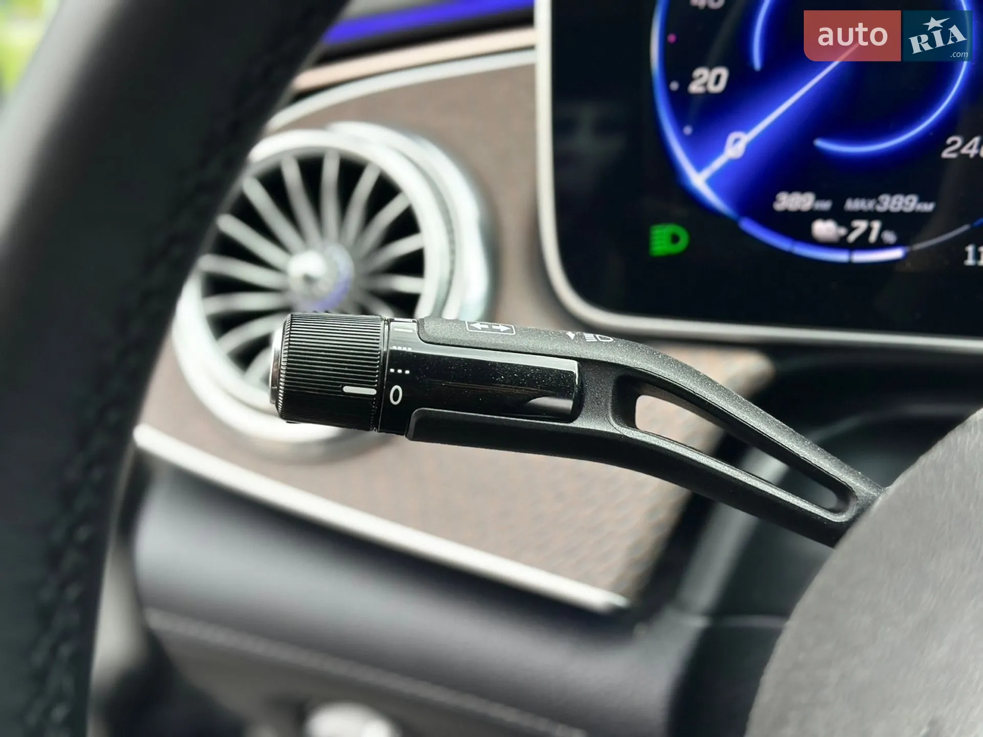 2022 Mercedes-Benz EQE - мініатюра 23