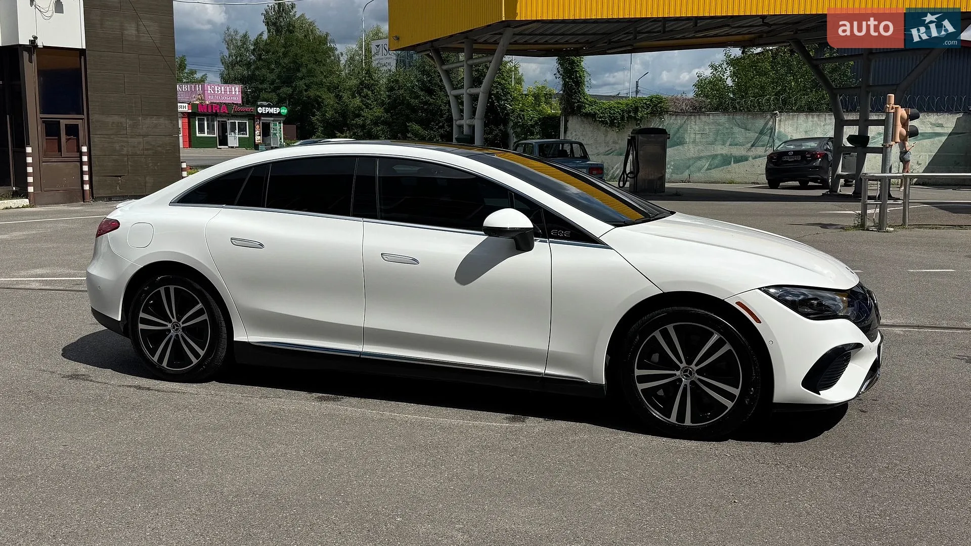 2022 Mercedes-Benz EQE - мініатюра 7