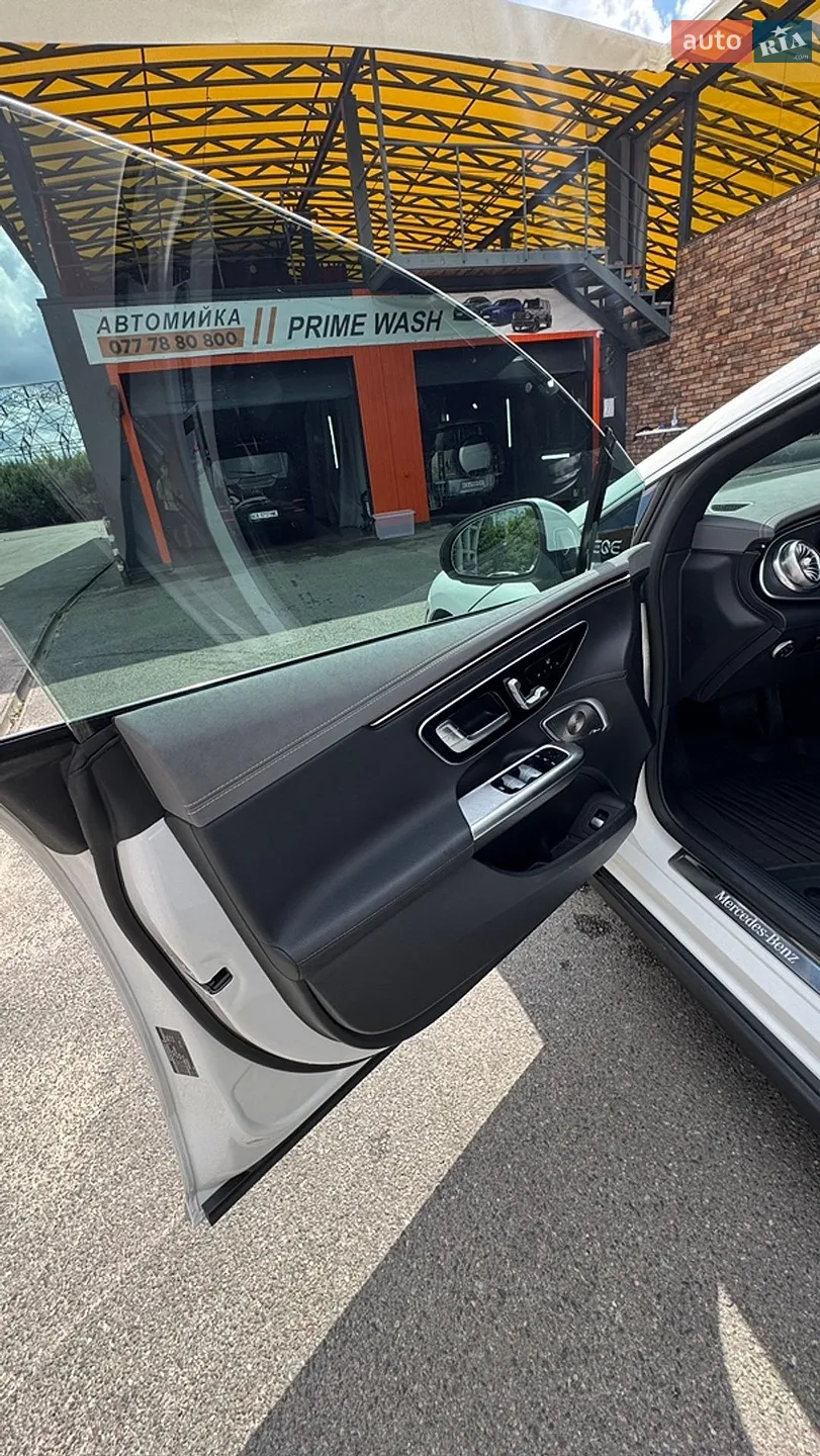 2022 Mercedes-Benz EQE - мініатюра 17