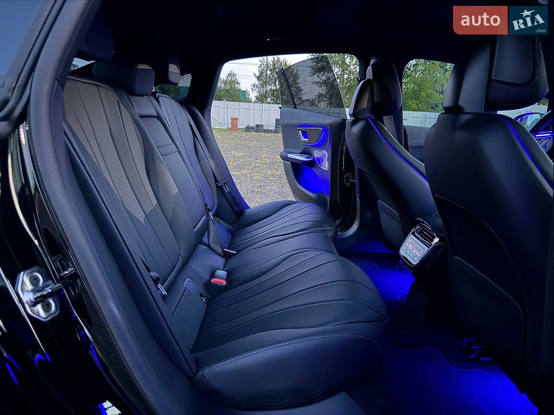 2022 Mercedes-Benz EQE - мініатюра 76